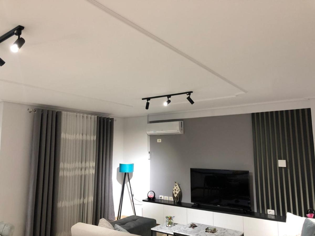 Sea La Vie- Apartment Saranda Extérieur photo